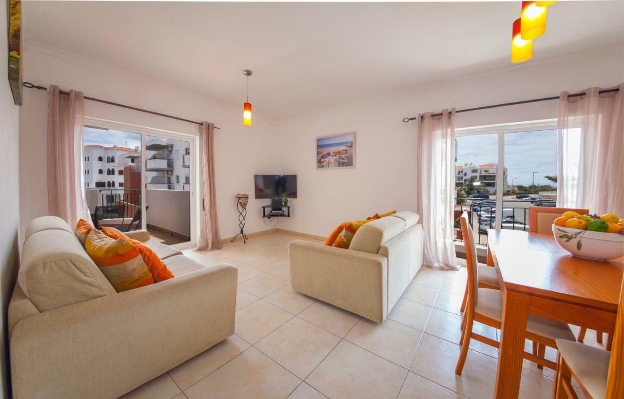 100 négyzetméteres, 2 hálószobás Apartman 2 fürdőszobával Sao Sebastiao területén Lagos Kültér fotó
